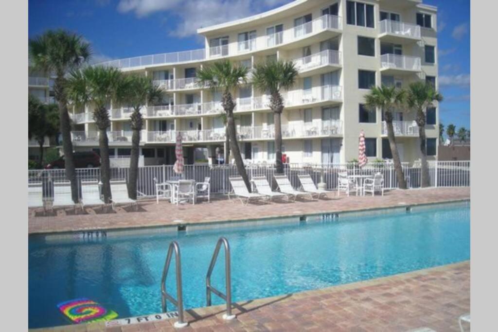 Sea Dip Beach Resort, Daytona Beach Fl Exterior photo